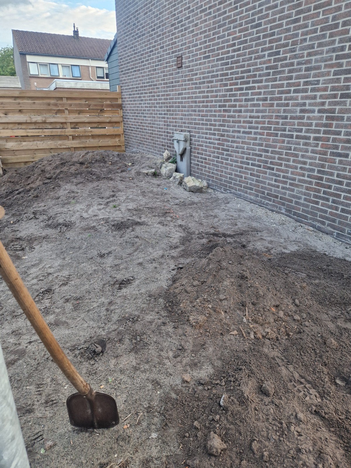 GRATIS! zand MOET ZO SNEL MOGELIJK WEG!, Ophalen, Ophoogzand