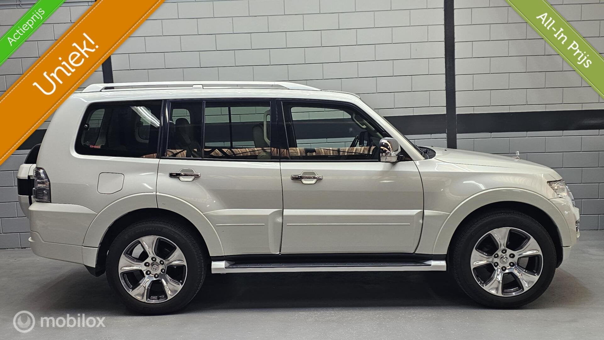 Mitsubishi Pajero 3.5-24V V6 GLS Long Body 7Pers Unieke auto, Automaat, Gebruikt, Euro 6, 7 stoelen