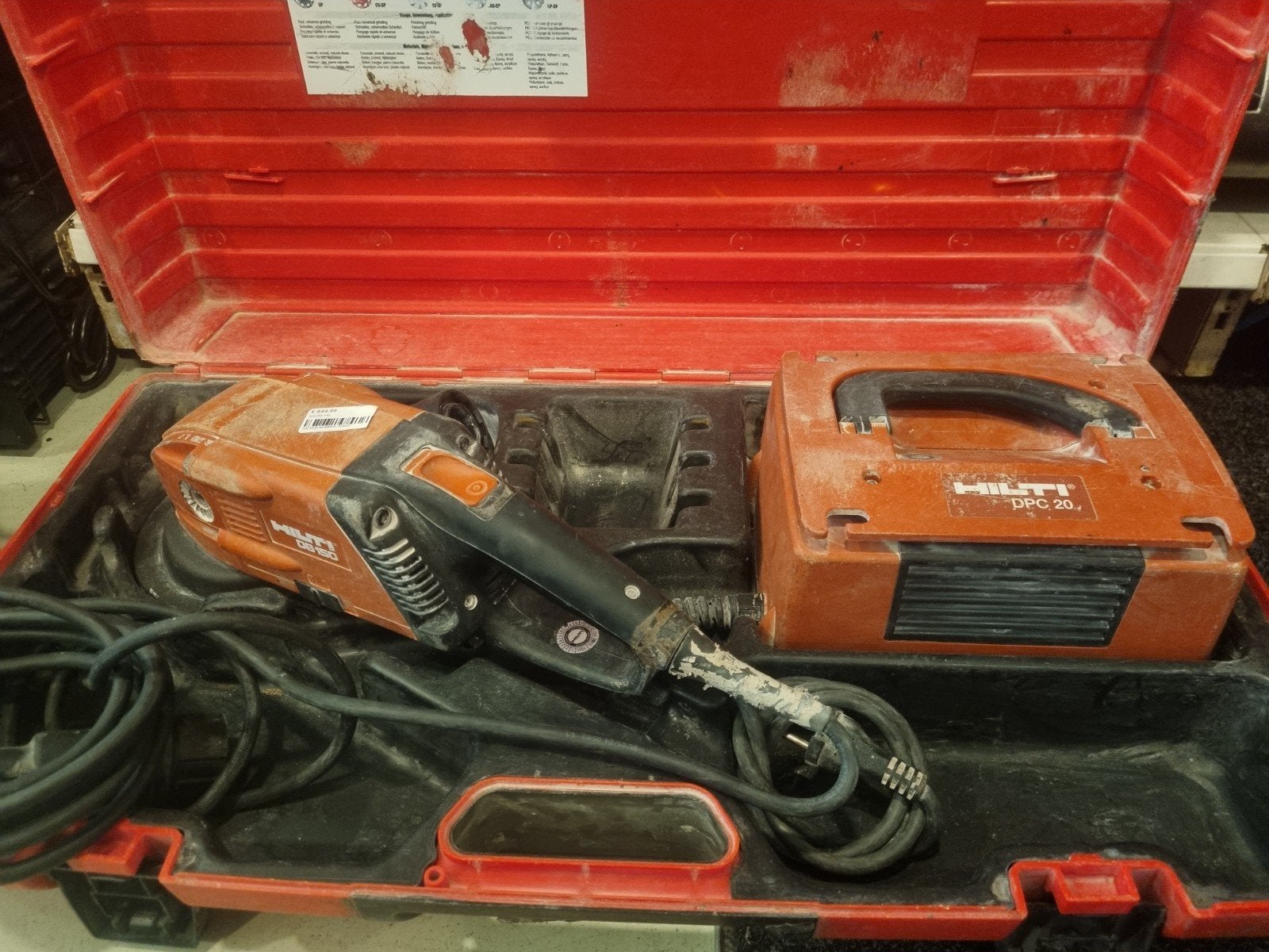 Hilti DG 150 Diamantslijpmachine met DPC 20 Stofzuiger, Ophalen, Gebruikt