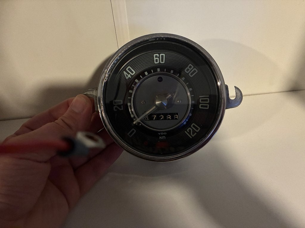 Volkswagen Kever kilometer teller vroeg model / ovaal, Ophalen of Verzenden, Gebruikt, Volkswagen