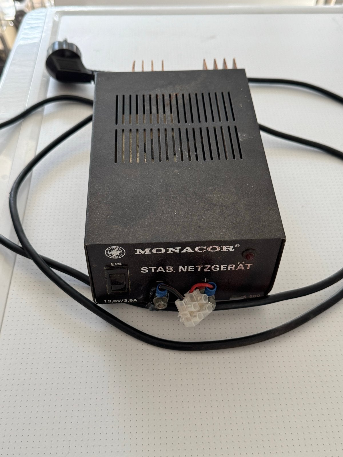 Monacor omvormer 220V/12V, Witgoed en Apparatuur, Onderdelen en Toebehoren, Gebruikt, Ophalen