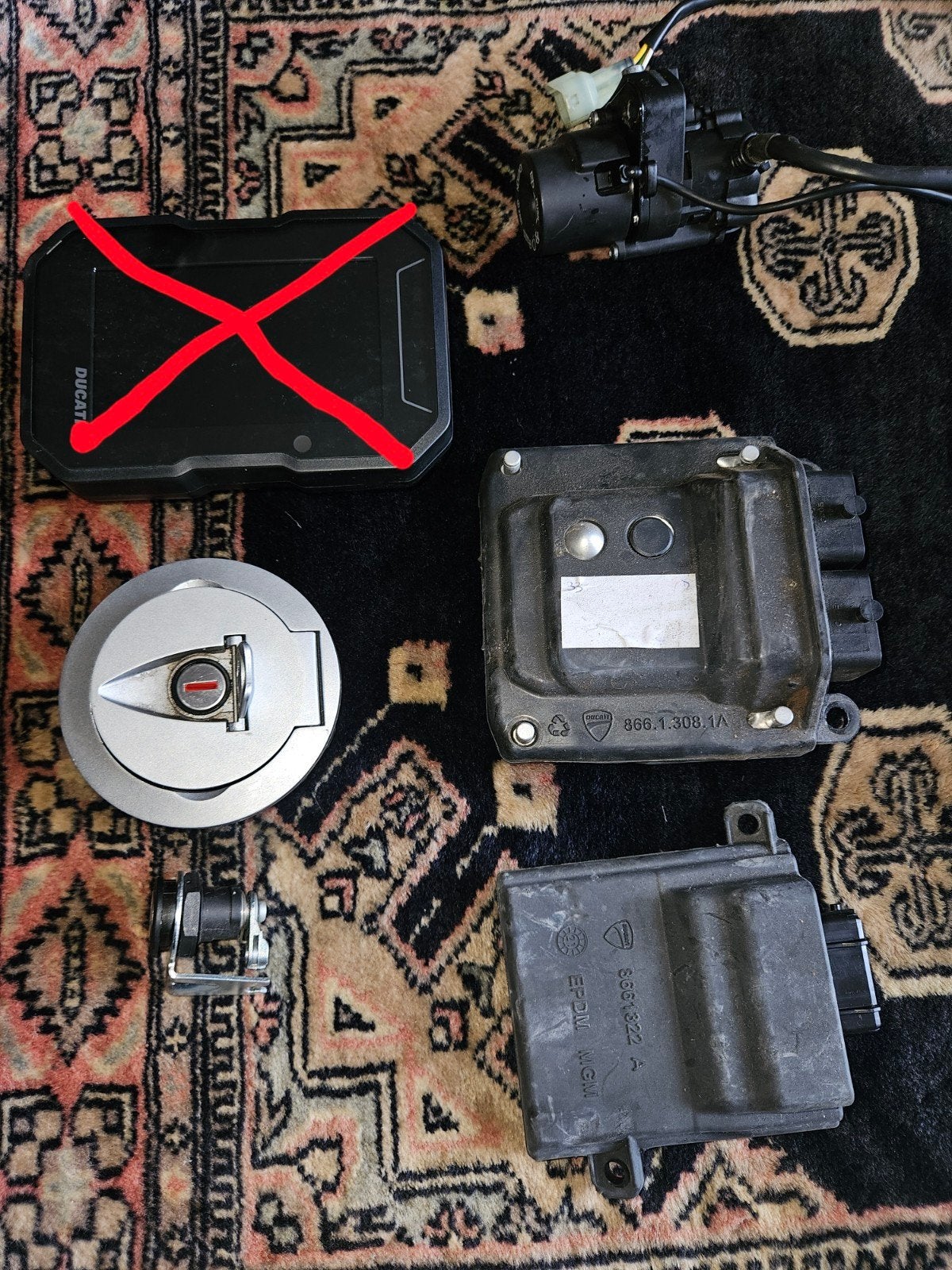 ducati desert lockset 19 20 21 22 compleet, Ophalen of Verzenden