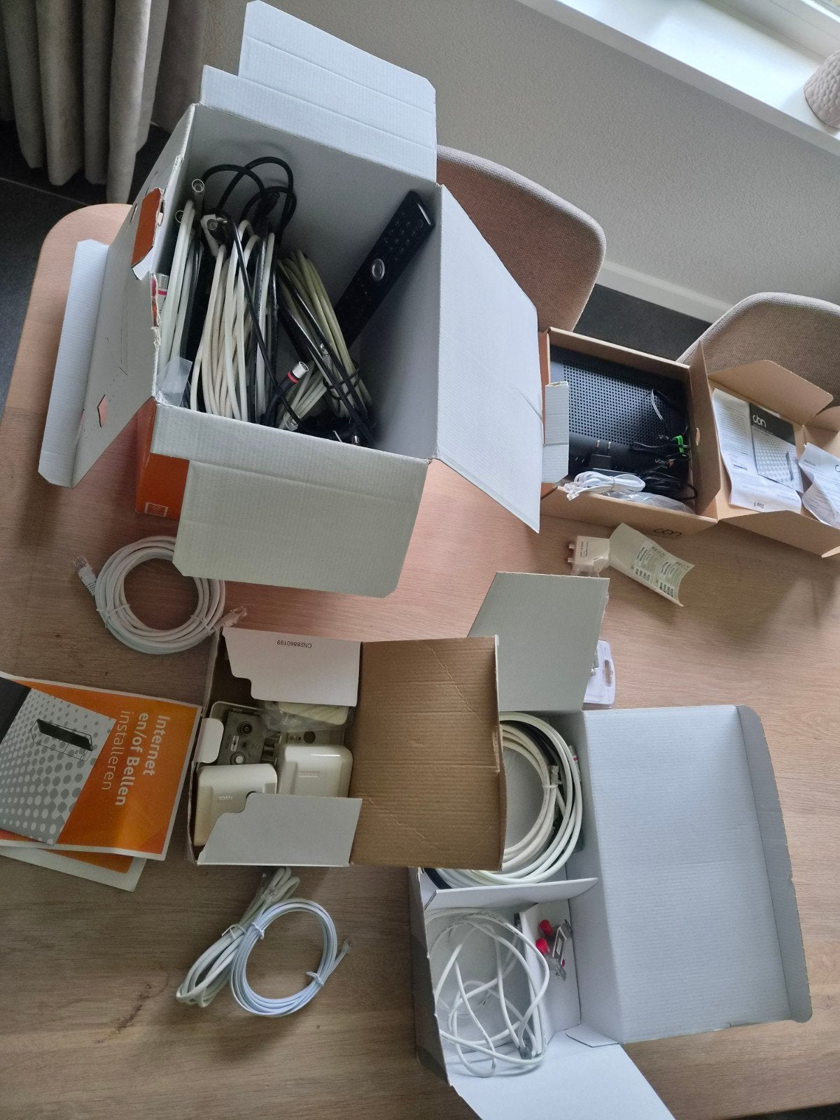 Coax kabels, splitters, versterker en Ziggo Ubee modem, Ophalen of Verzenden, Gebruikt, 5 tot 10 meter, Coaxiale kabel
