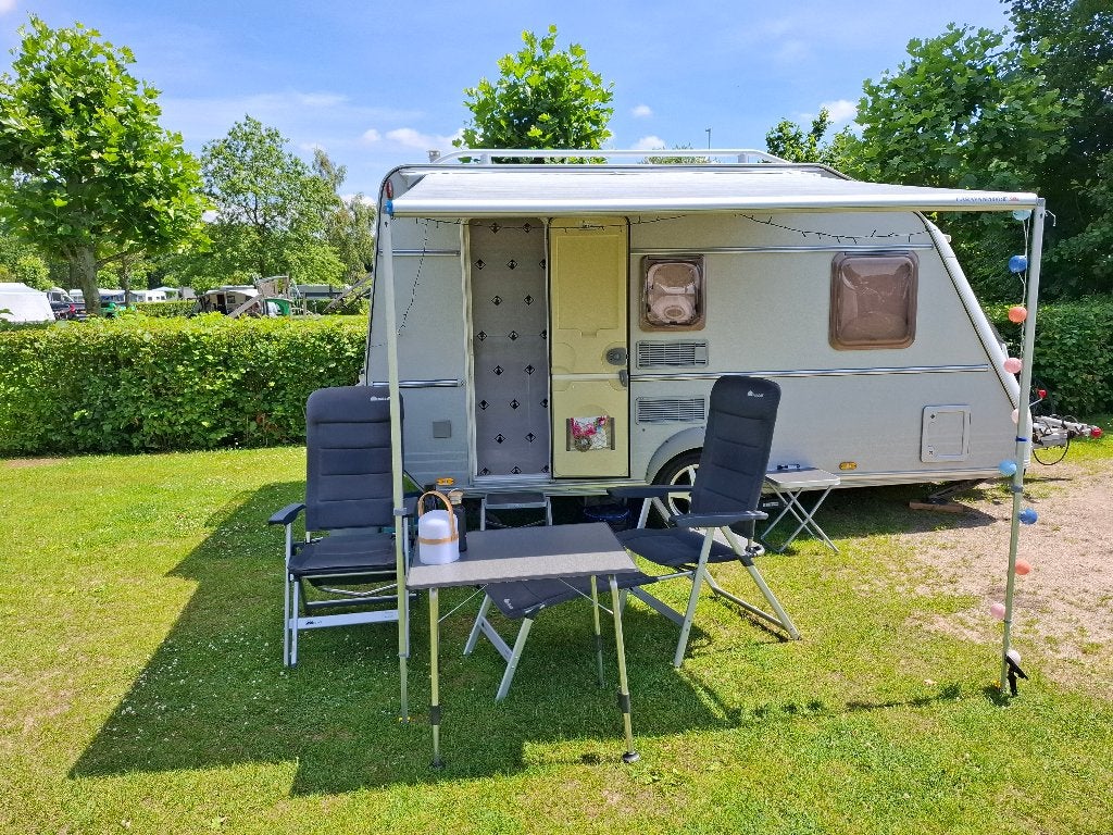 Kip Traveller 41 TDB, Caravans en Kamperen, Caravans, Kip, Frans bed, Treinzit, 750 - 1000 kg