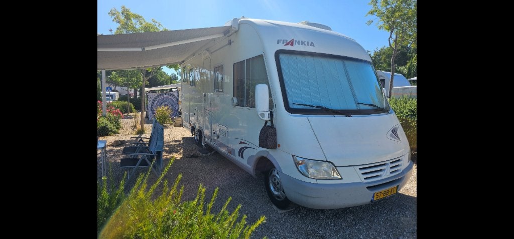 Foto 9 van Camper Frankia ib700 Rijbewijs B