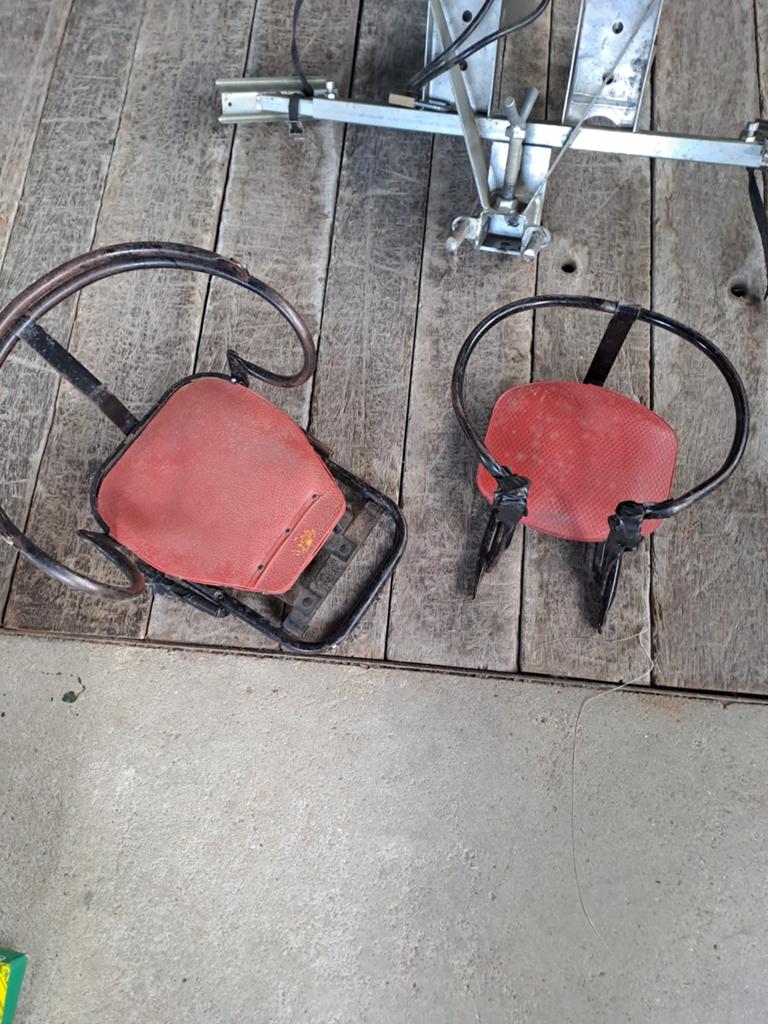 Vintage fietsstoeltjes jaren '60, Fietsen en Brommers, Fietsaccessoires | Fietsstoeltjes, Ophalen of Verzenden, Gebruikt, Achterzitje