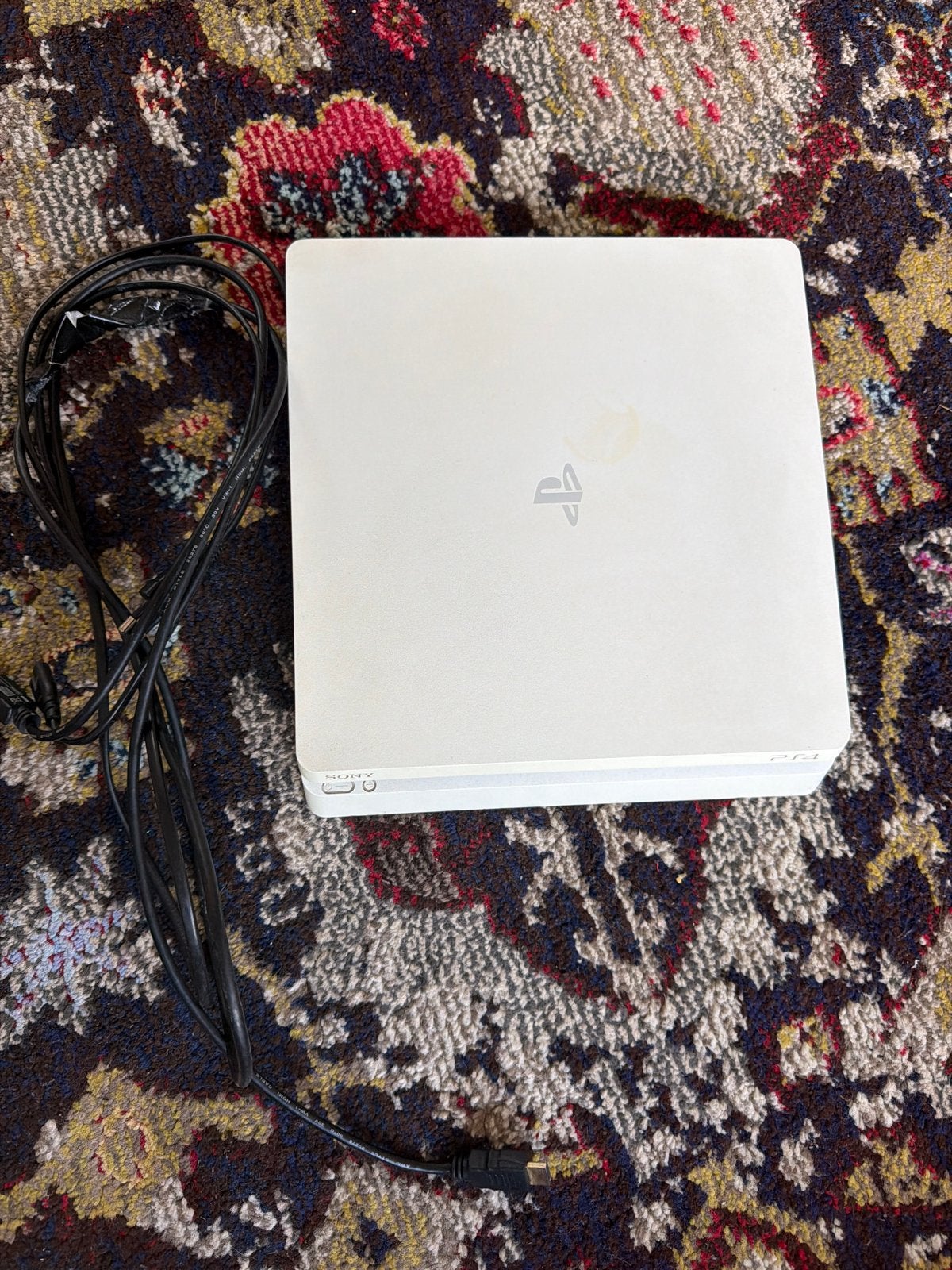 Glacier White PS4 Slim met 2 zwarte controllers, Ophalen, Gebruikt, Met 2 controllers, Slim