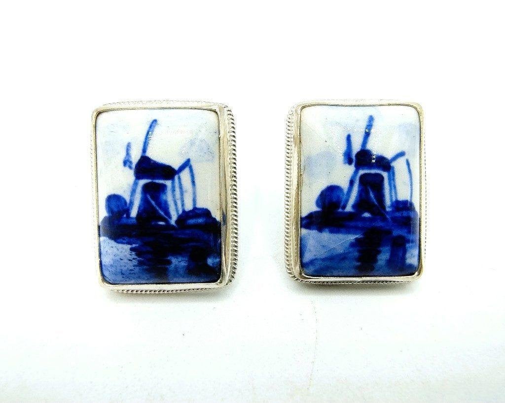 Zilveren oorbellen afb van molen, Delfts blauw keramiek, 835