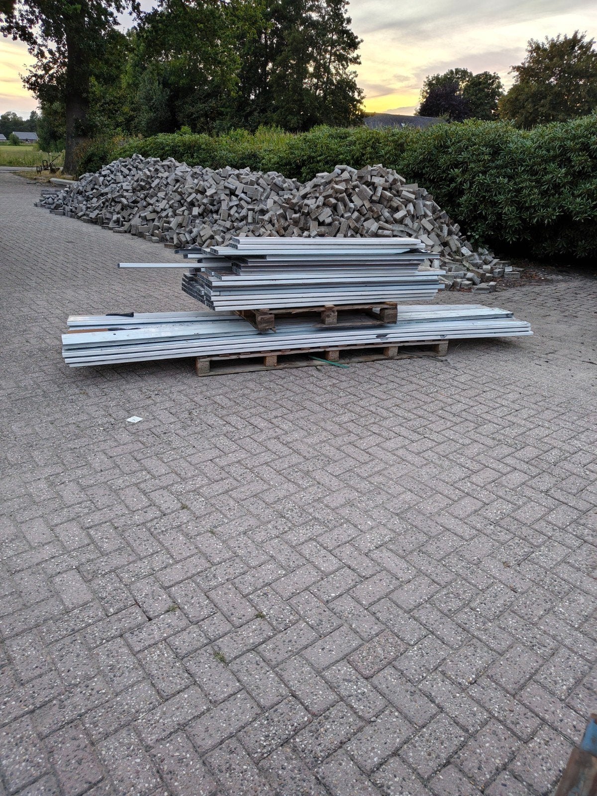 Restpartij kunststof planken diverse lengtes, Doe-het-zelf en Verbouw, Hout en Planken, Ophalen, Gebruikt, Minder dan 25 mm, Plank