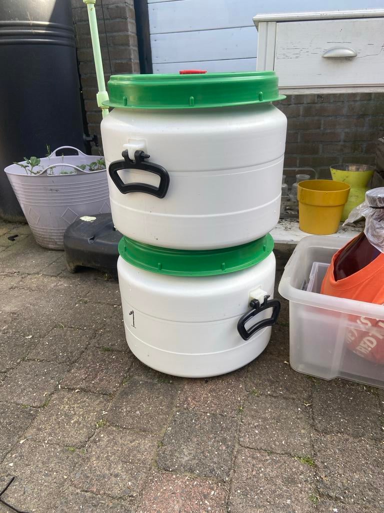 2x vergistingemmers bier brouwen, Hobby en Vrije tijd, Ophalen, Gebruikt