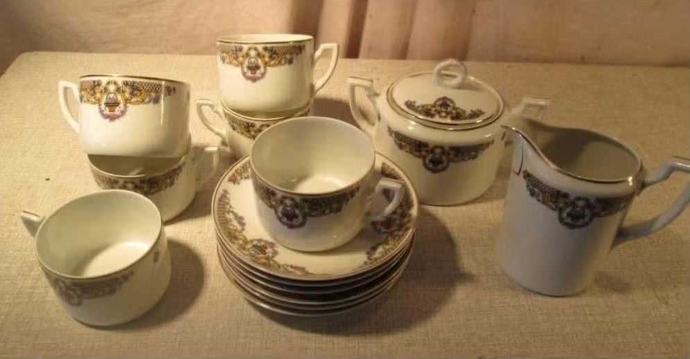 Prachtig antieke Porseleine Servies - H&C Chodau, Ophalen of Verzenden