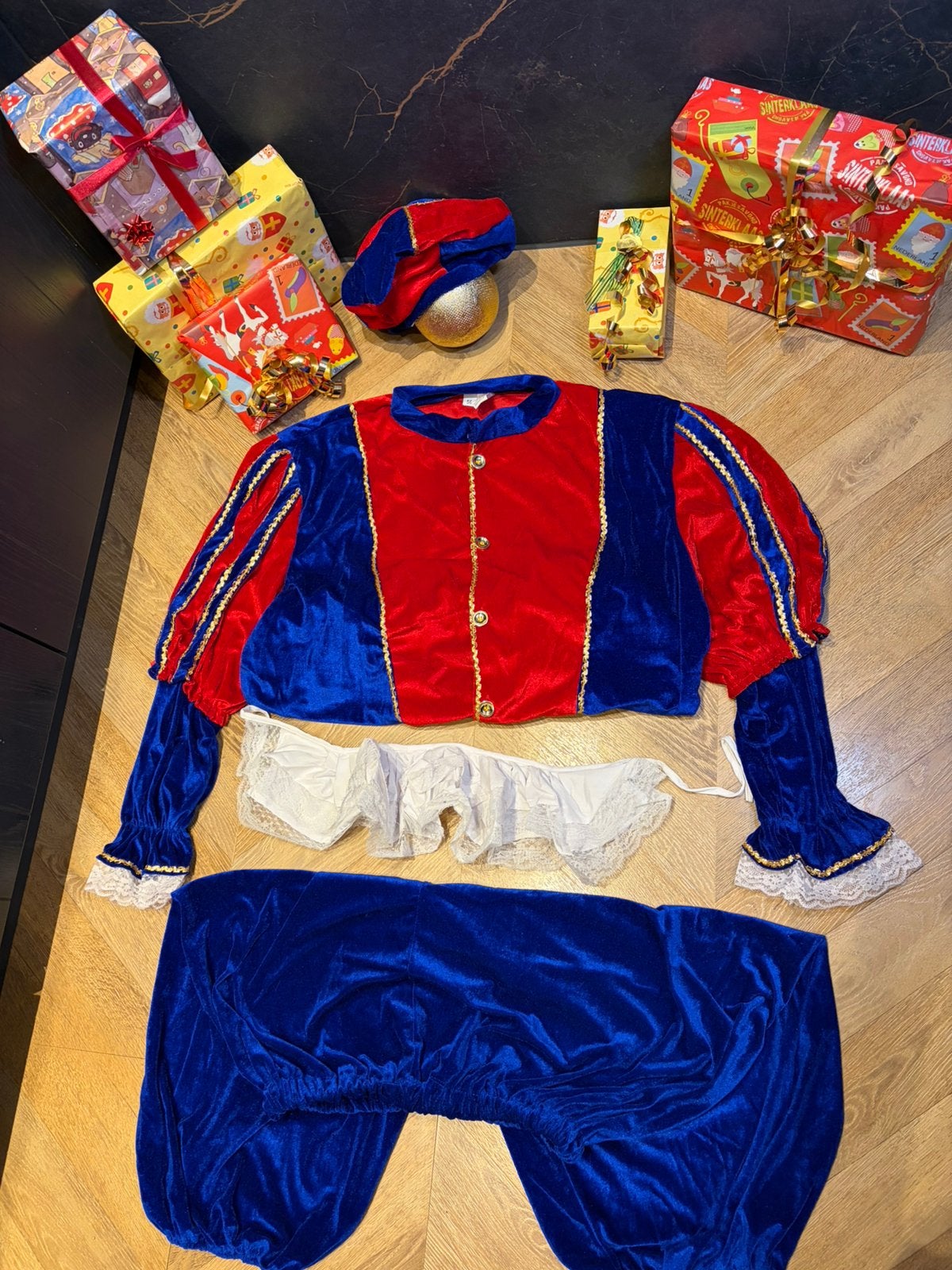 Pietenpak maat xl rood blauw nieuw set sinterklaas, Ophalen of Verzenden, Nieuw