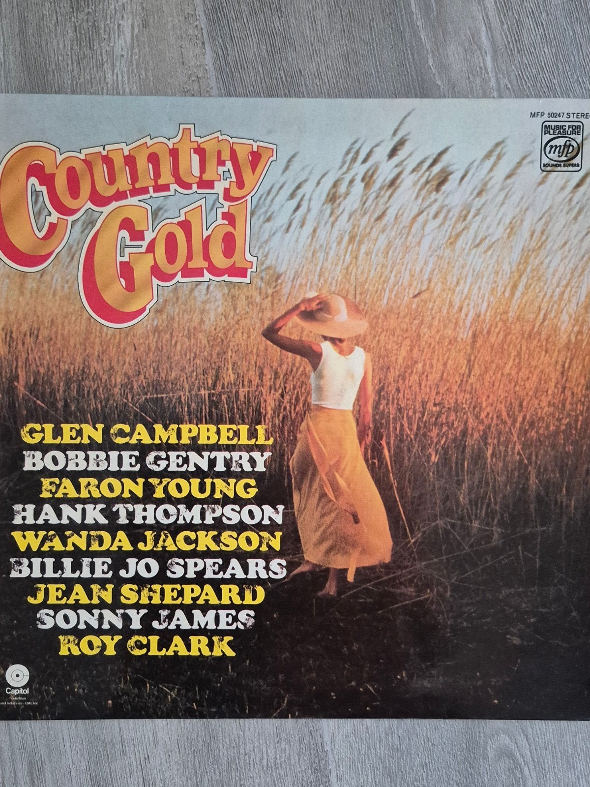 Country Gold - Diverse Artiesten (LP), Ophalen of Verzenden, Gebruikt, Country