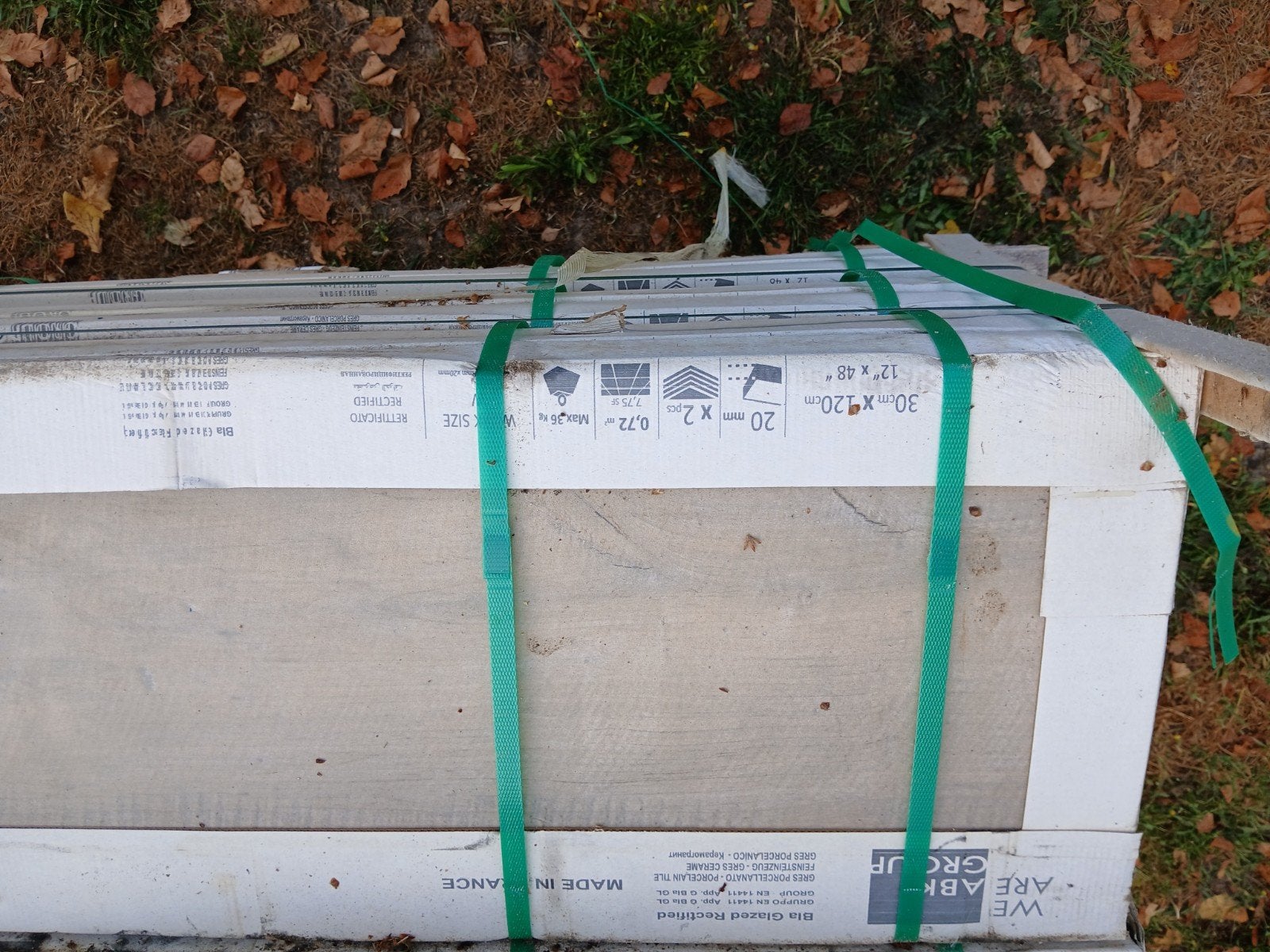 Nieuwe tegels  15 m² - 30x120 cm  tegen elk aannemelijk bod., Tuin en Terras, Tegels en Klinkers, Ophalen, Nieuw, Keramiek, 10 m² of meer