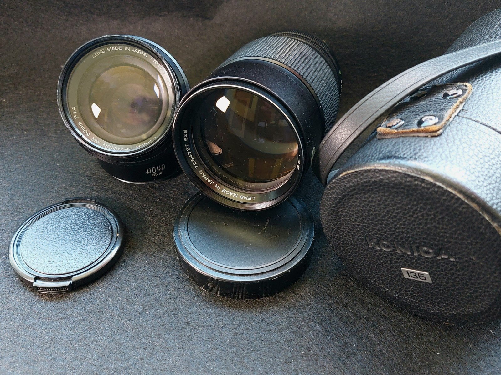 Konica Hexanon 50/1.4 + 135/2.5, Audio, Tv en Foto, Fotografie | Lenzen en Objectieven, Overige merken, Beschermhoes/tas, 50 mm