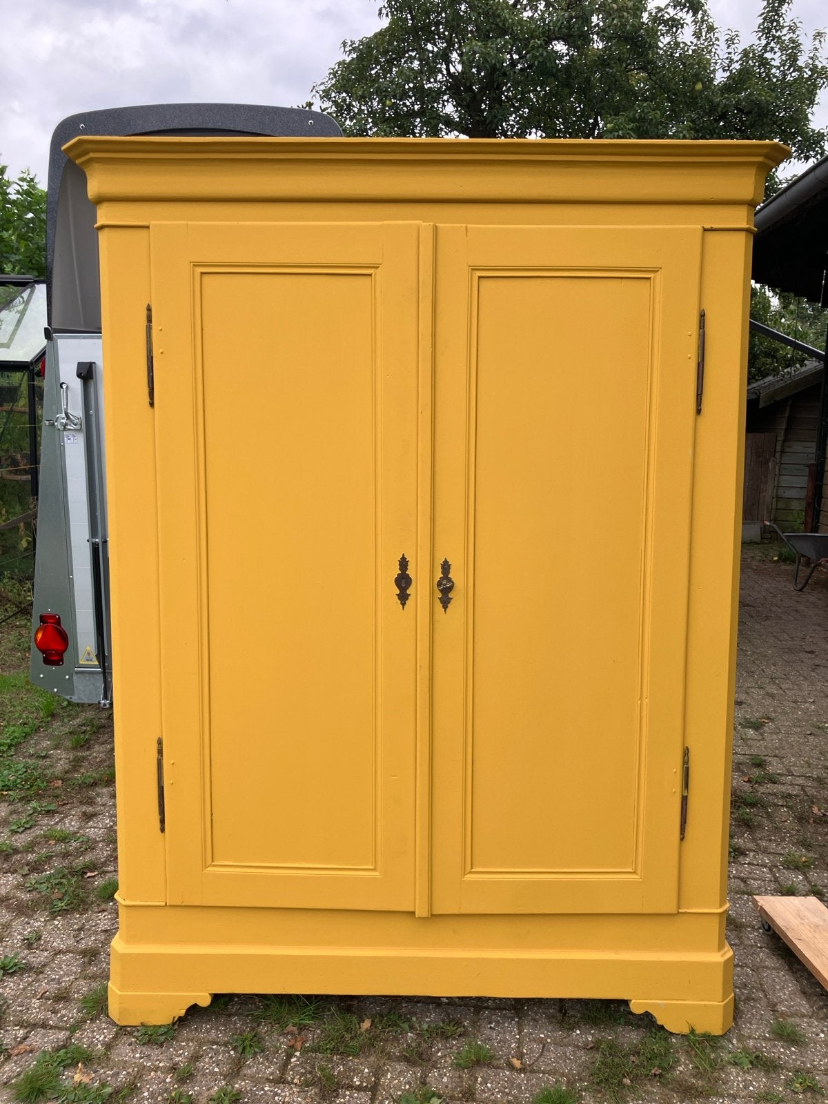Vintage gele kledingkast/opbergkast, Antiek en Kunst, Ophalen