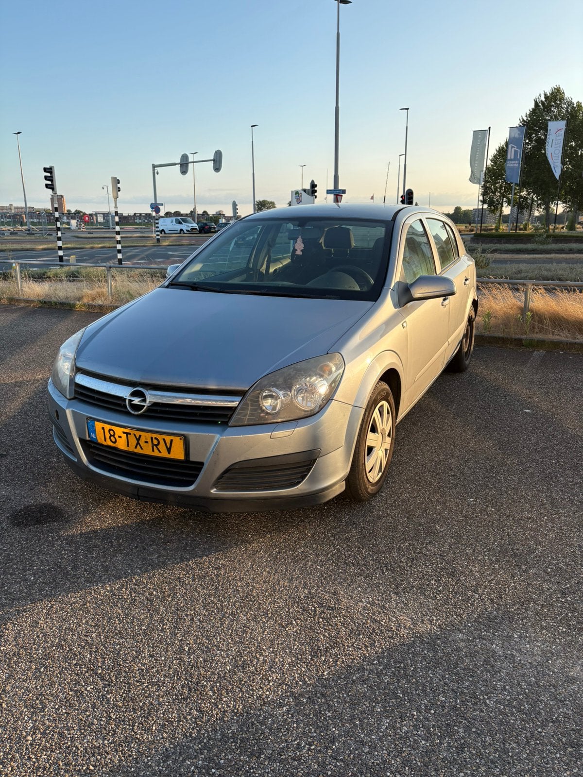Opel Astra 1.6 16V 5D 2007 Grijs mag zsm weg *lees tekst*, Auto's, Voorwielaandrijving, 4 cilinders, 1165 kg, Origineel Nederlands
