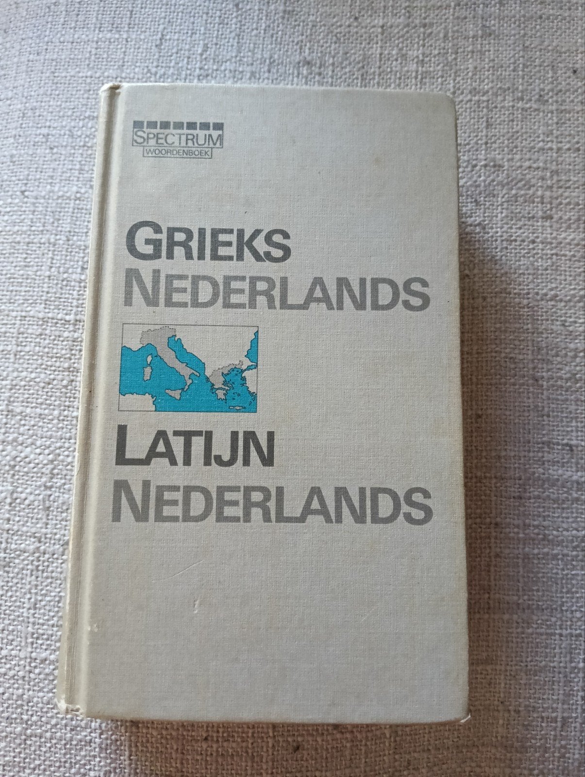 Spectrum Woordenboek Grieks Nederlands Latijn, Boeken, Ophalen of Verzenden, Gelezen, Prisma of Spectrum