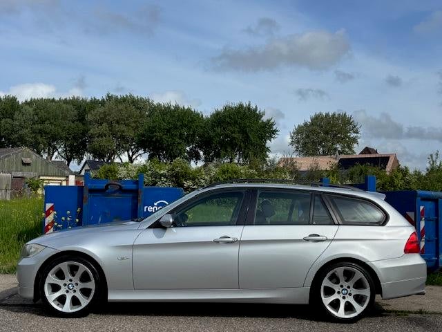 BMW 3-serie Touring 318i High Executive ECC Audio/CD Electri, 13 km/l, 4 cilinders, 129 pk, Parkeersensor