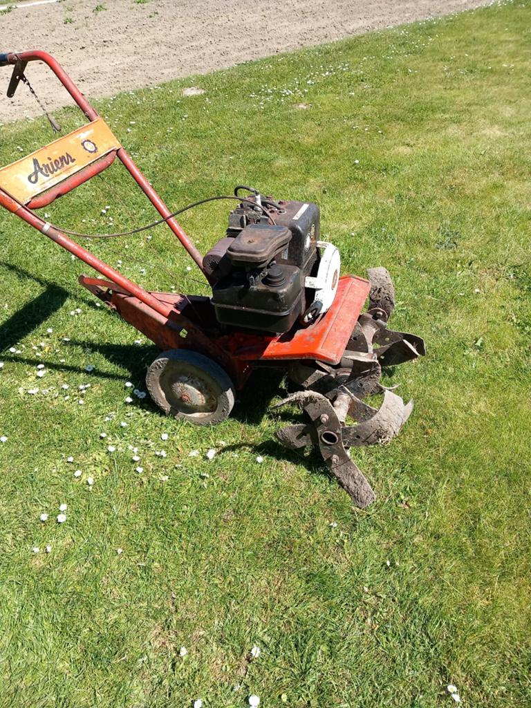 Ariens frees met vooruit en achteruit, Tuin en Terras, Ophalen of Verzenden, Gebruikt