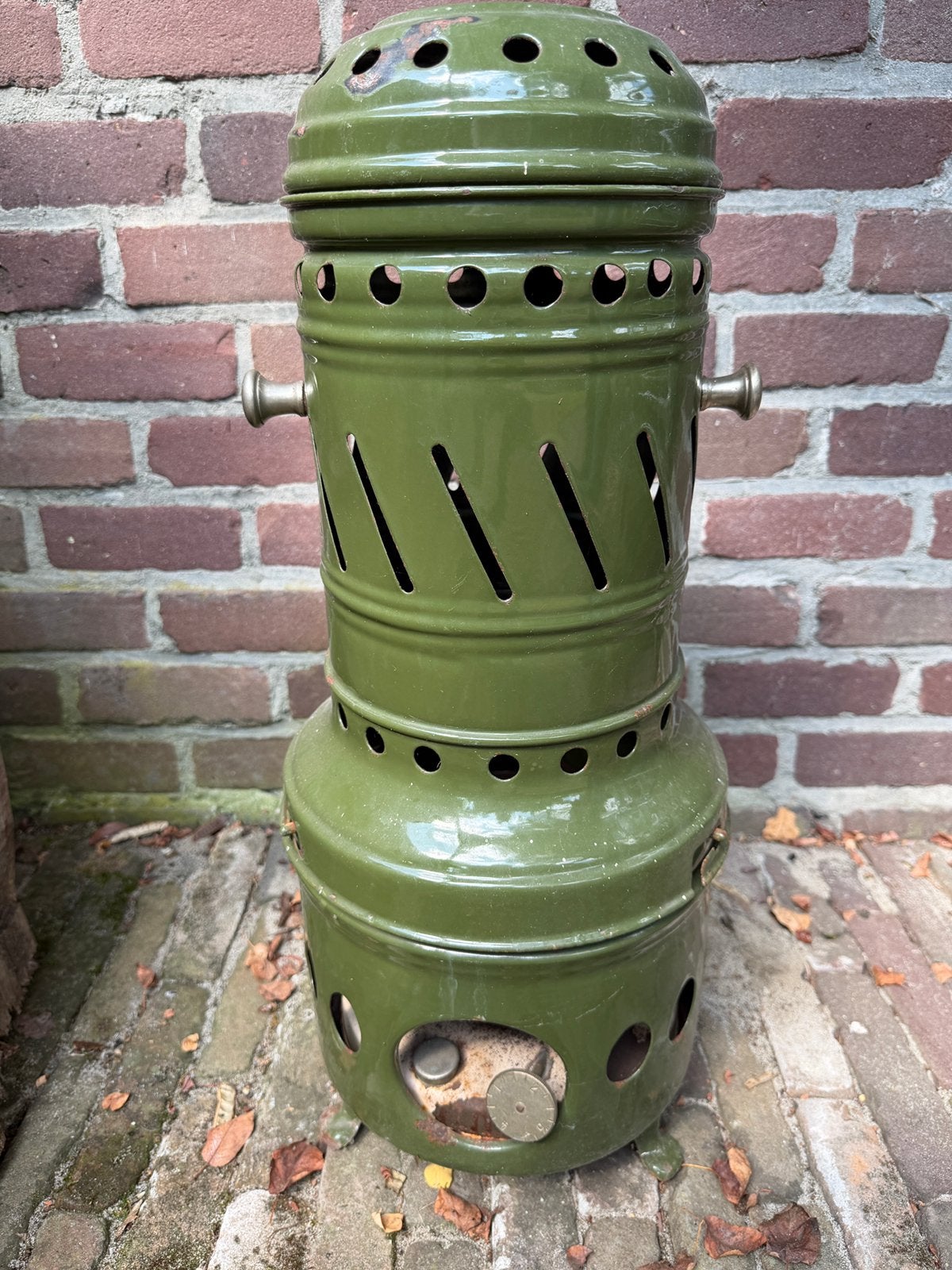 Petroleum Kachel geemailleerd, Ophalen