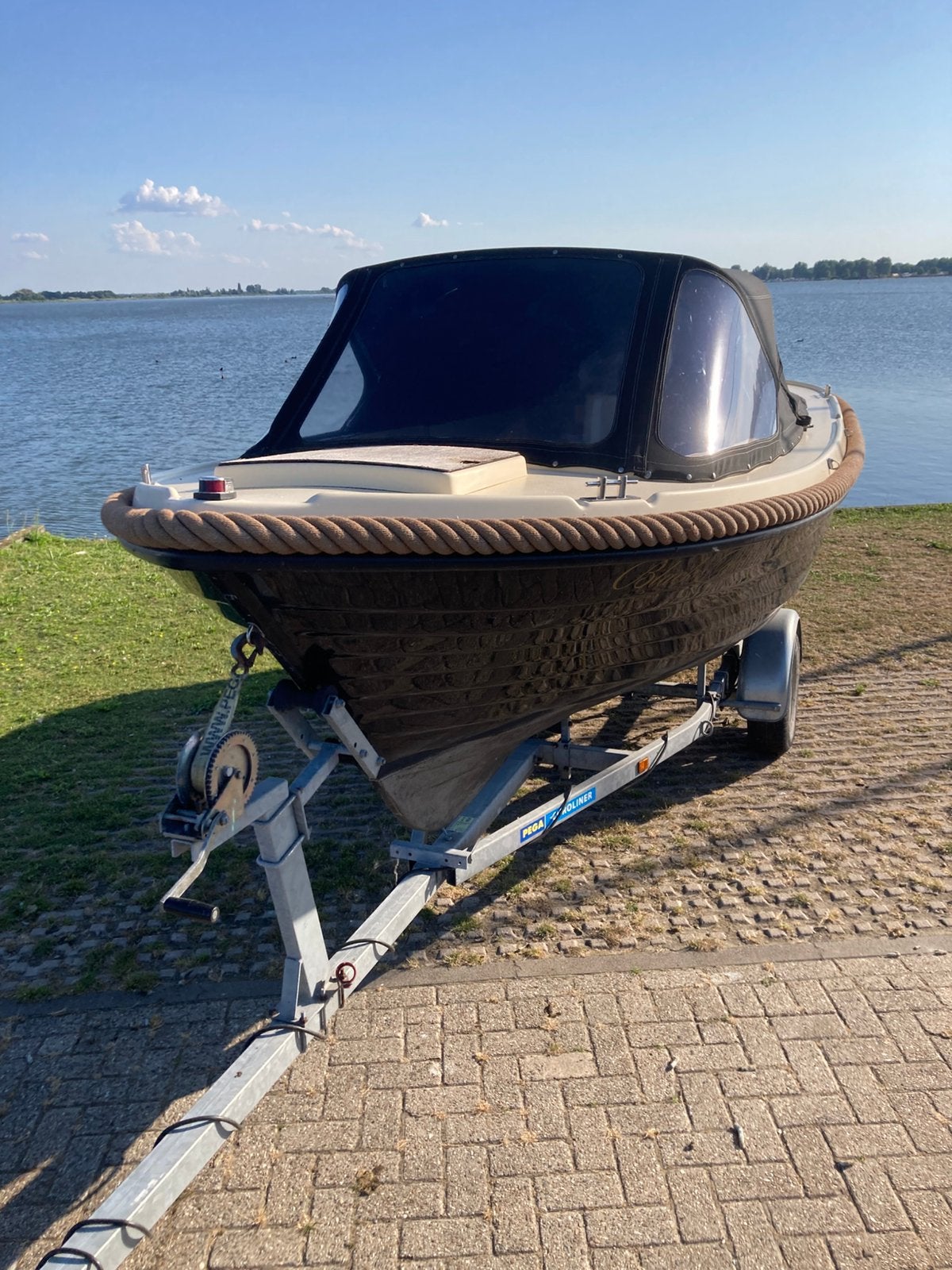 Sloep Oudhuijzer 560, Ophalen, Gebruikt, Kussenset