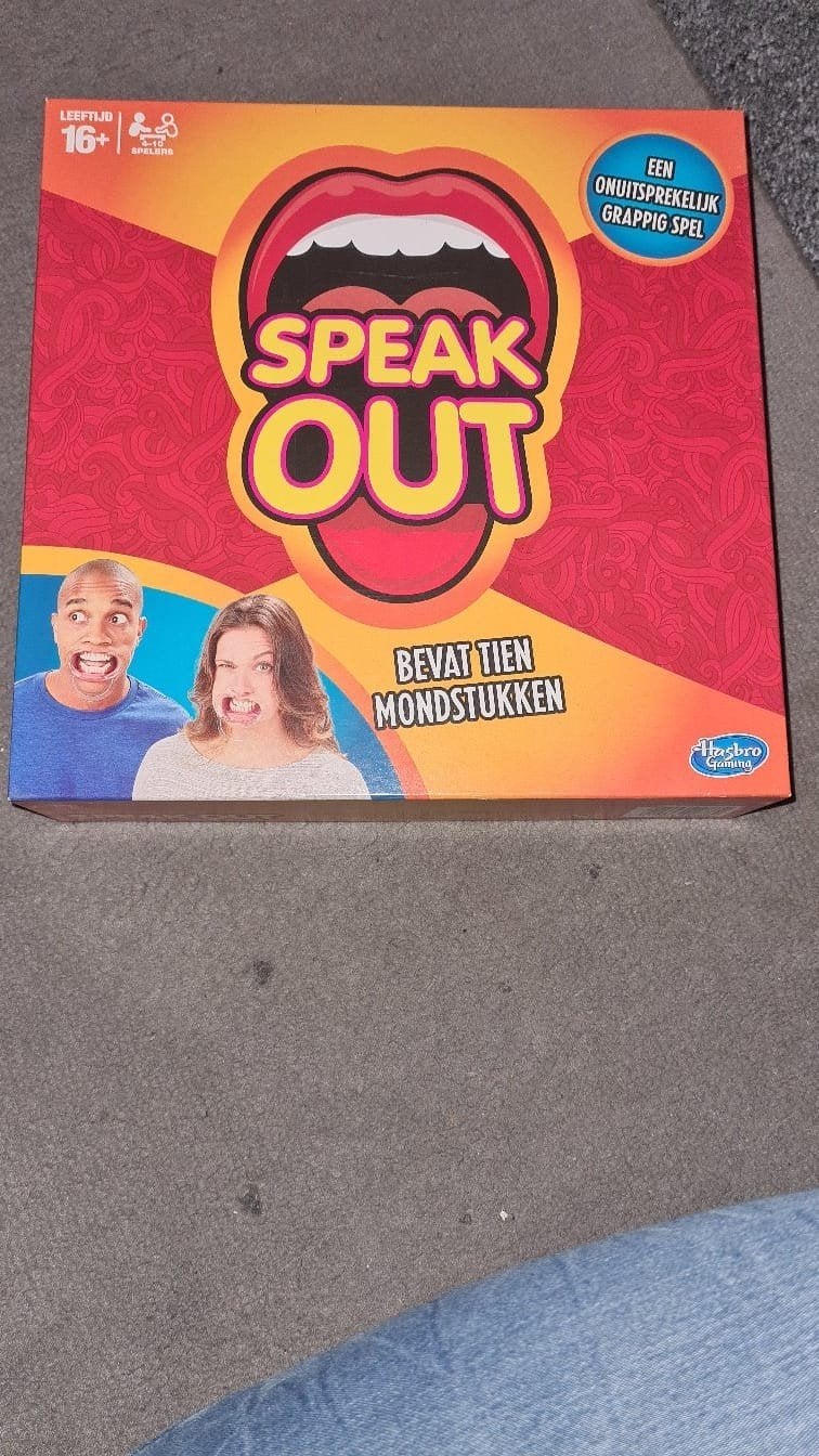 Speak Out - Hilarisch Gezelschapsspel van Hasbro, Vijf spelers of meer, Ophalen, Zo goed als nieuw, Hasbro