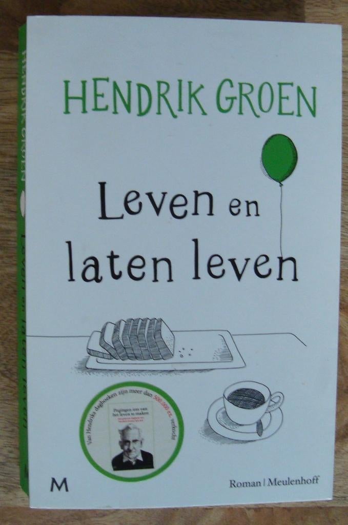 Hendrik Groen - Leven en laten leven - Peter de Smet, Hendrik Groen, Ophalen of Verzenden, Zo goed als nieuw, Nederland