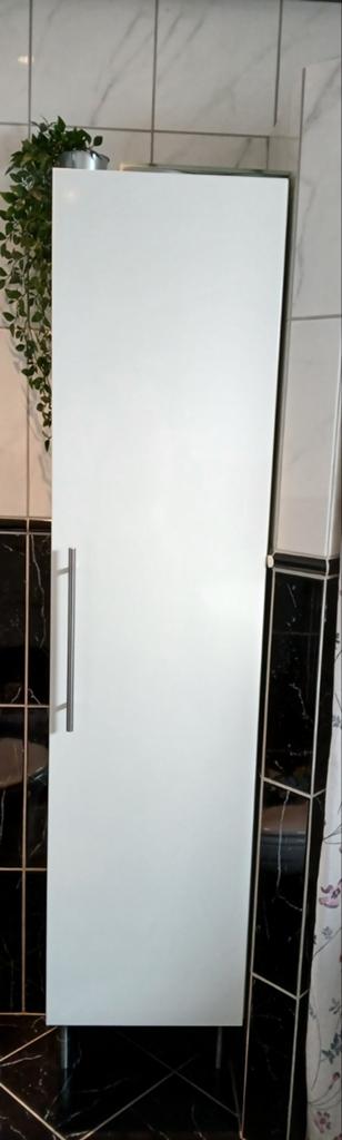 Hoge badkamerkast Ikea, Huis en Inrichting, Ophalen, (Half)hoge kast, Minder dan 50 cm, Zo goed als nieuw