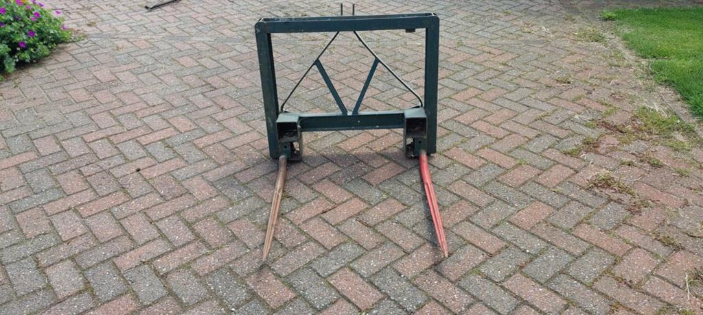 Balenvork / Palletvork voor tractor, Ophalen