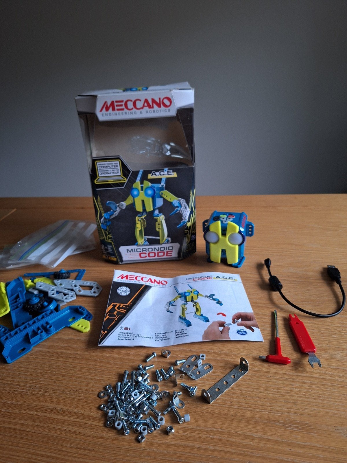 Meccano Micronoid Code A.C.E. Programmeerbare Robot, Kinderen en Baby's, Ophalen of Verzenden, Zo goed als nieuw, Bouwen, Met geluid