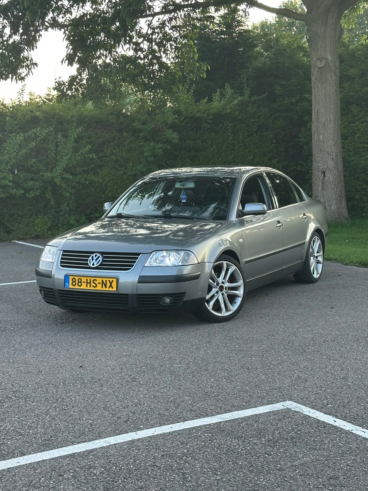 Volkswagen Passat 1.8T, Auto's, 1373 kg, Zwart, 4 cilinders, Regensensor