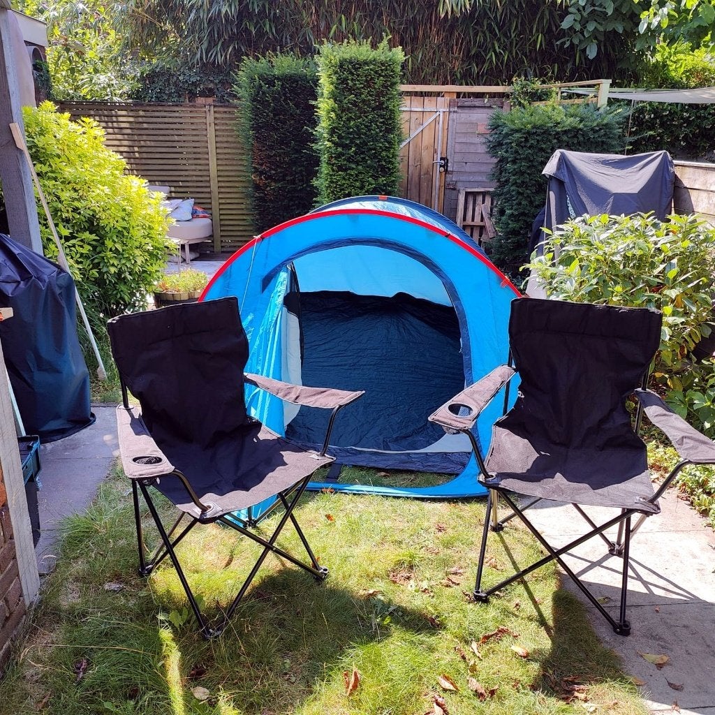 Quechua 3-persoons opgooitent inclusief 2 campingstoelen, Ophalen, Zo goed als nieuw, Tot en met 3
