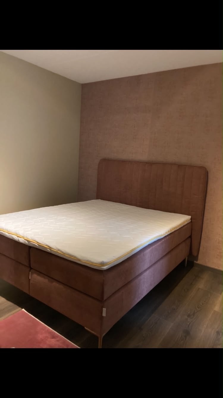 Boxspring B Bright Ruby 160x200 met HR Extra Matras, Ophalen, Overige kleuren, Tweepersoons, Zo goed als nieuw