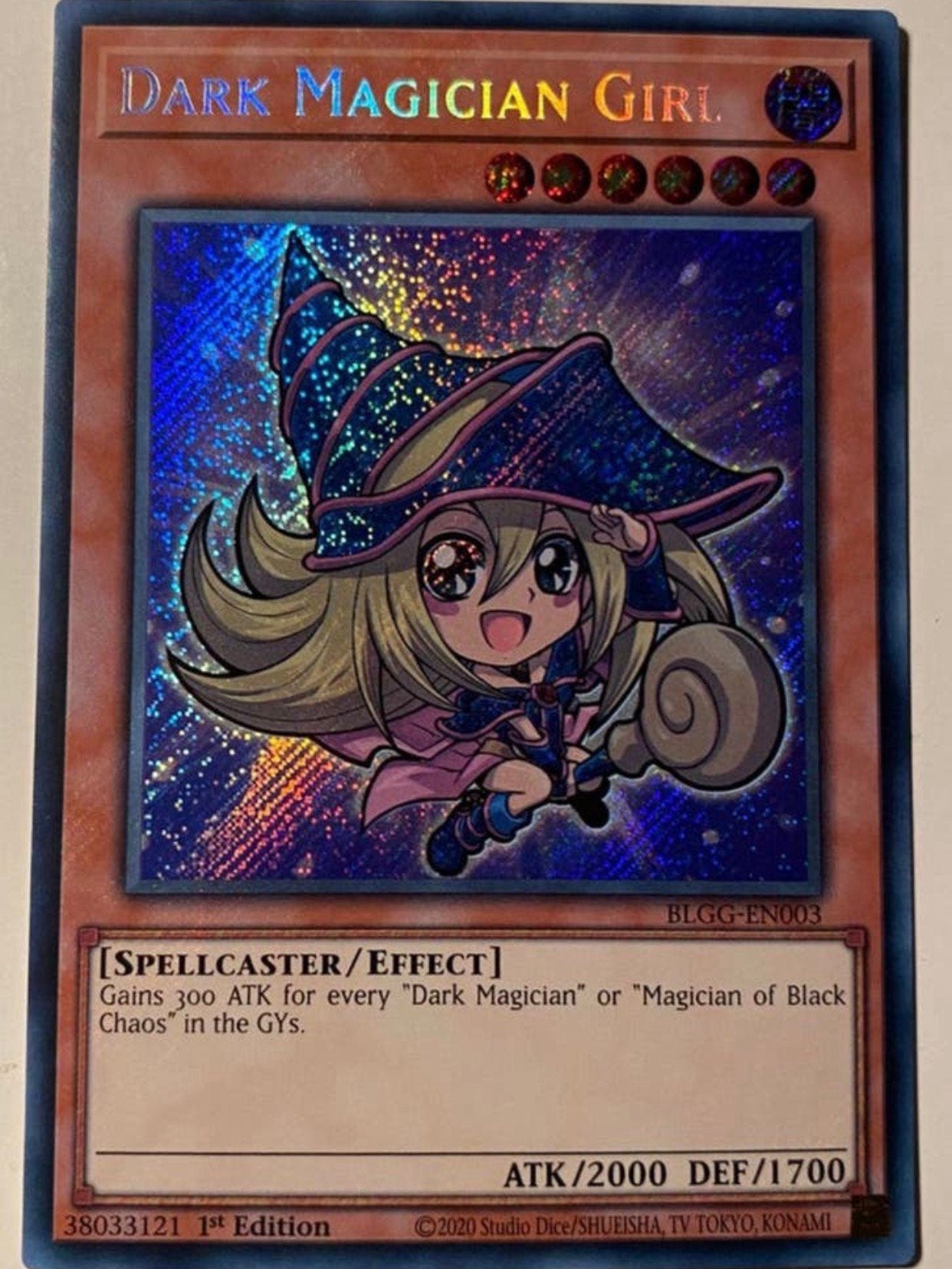 Yu-Gi-Oh! Toon Style Dark Magician Girl BLGG 1st Mint 🩸, Hobby en Vrije tijd, Verzamelkaartspellen | Yu-gi-Oh!, Ophalen of Verzenden