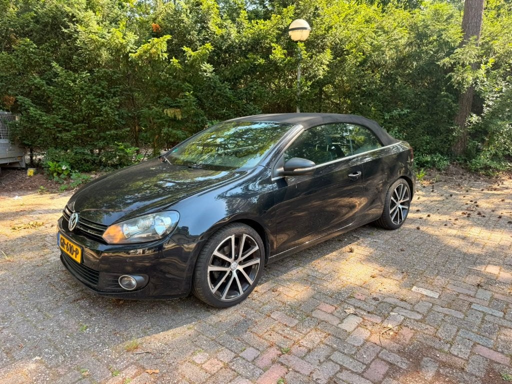 Volkswagen Golf Cabriolet 1.6 TDI Zwart - APK Mei 2027, Auto's, Volkswagen, Particulier, Golf, ABS, Airbags, Airconditioning, Bluetooth