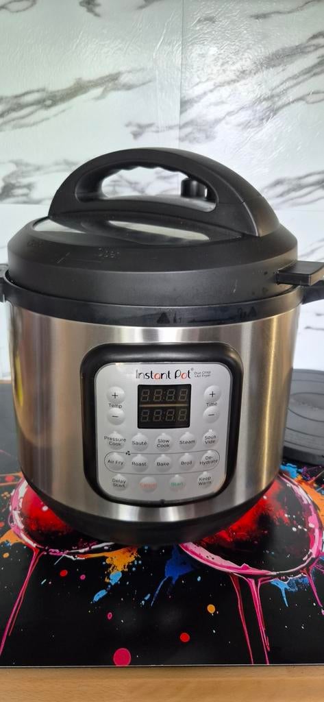Instant Pot Duo Crisp + Air Fryer 8-in-1 Multicooker, Ophalen, Zo goed als nieuw