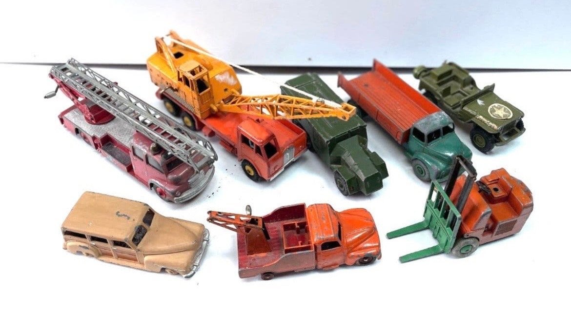 Grote partij vintage Dinky Toys en Matchbox speelgoedauto's, Ophalen of Verzenden, Gebruikt