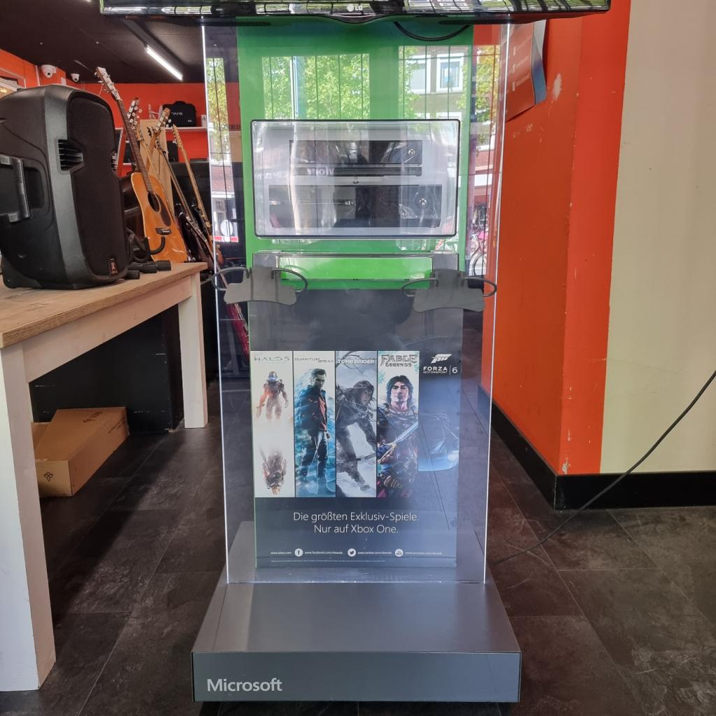 Xbox One Interactive Store Kiosk, Microsoft, Zo goed als nieuw, Support@microsoft.com, Microsoft Corporation
One Microsoft Way
Redmond, WA 98052-6399
USA