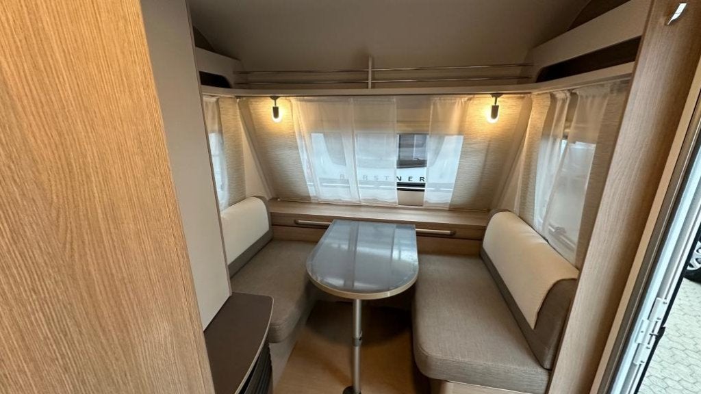 Bürstner Premio Life Active 480 TL Enkel Bed ATC, Caravans en Kamperen, Bürstner, Serviceluik, 5 tot 6 meter, 2 aparte bedden