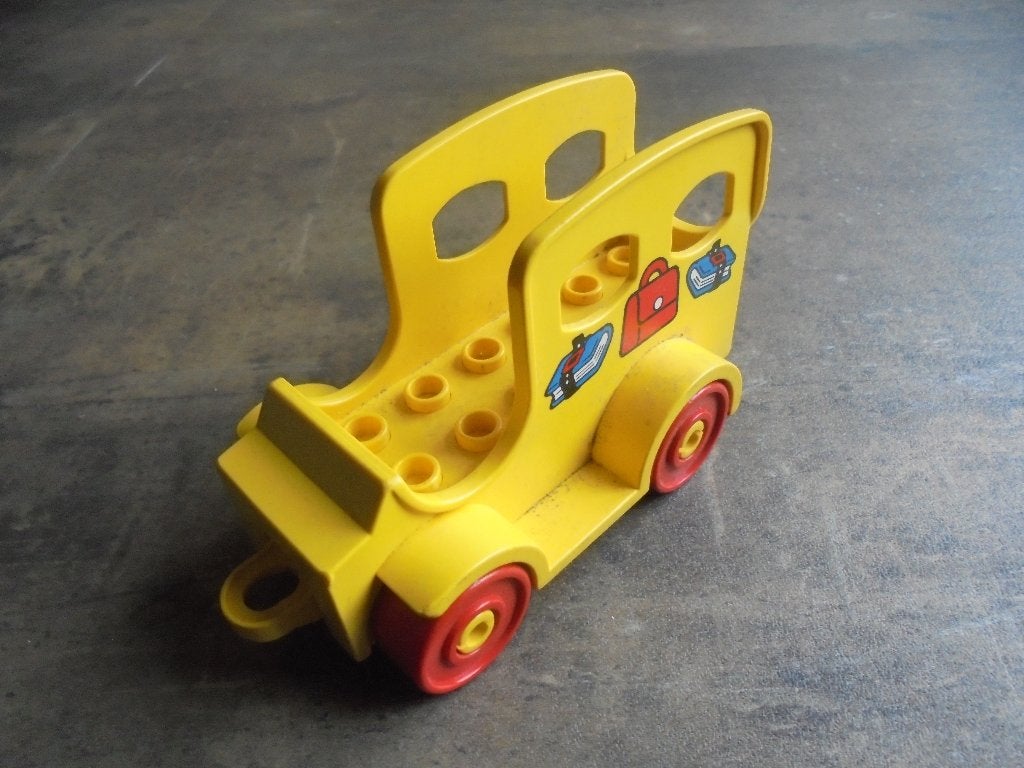 Lego Duplo Car Base 2x6 with Body School Bus (zie foto's), Kinderen en Baby's, Ophalen of Verzenden, Gebruikt, Losse stenen, Duplo