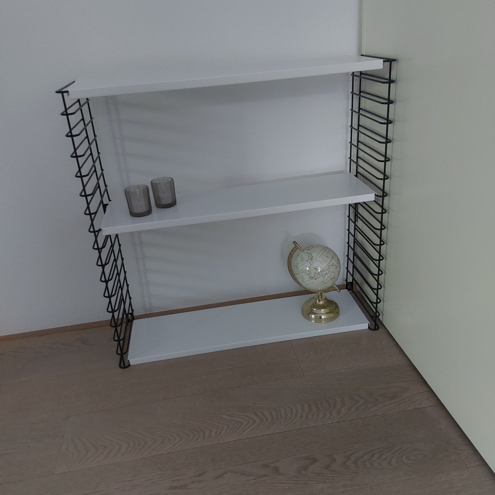 Tomado wandrek 70x21x68 zwart-wit als nieuw, Ophalen, Zo goed als nieuw