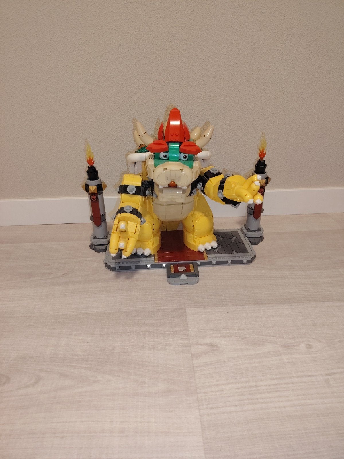 LEGO Super Mario Mighty Bowser (71411) met doos en boekje, Ophalen, Zo goed als nieuw, Overige merken