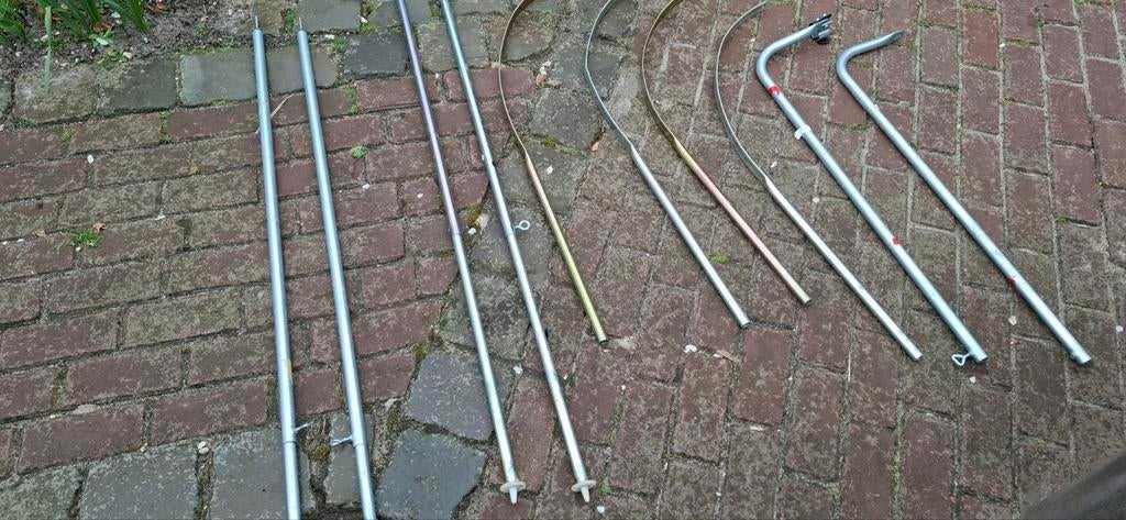 Diverse tentstokken - Aluminium en gebogen, Ophalen of Verzenden, Gebruikt