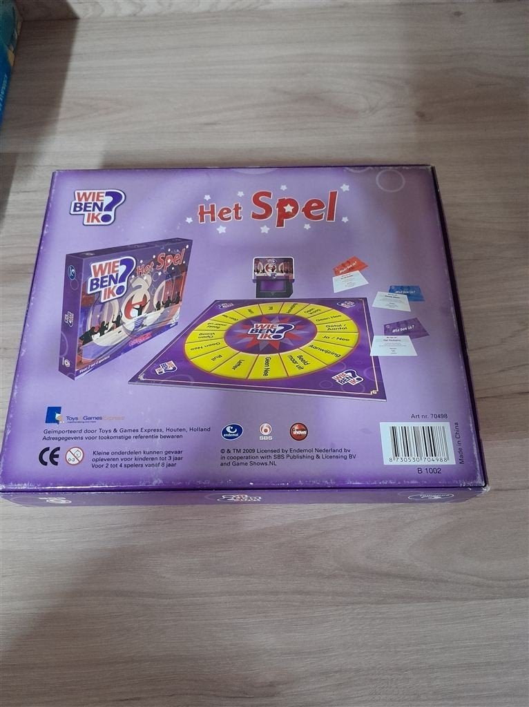 wie ben ik het spel - s4650, Hobby en Vrije tijd, Gezelschapsspellen | Bordspellen, Verzenden, Zo goed als nieuw