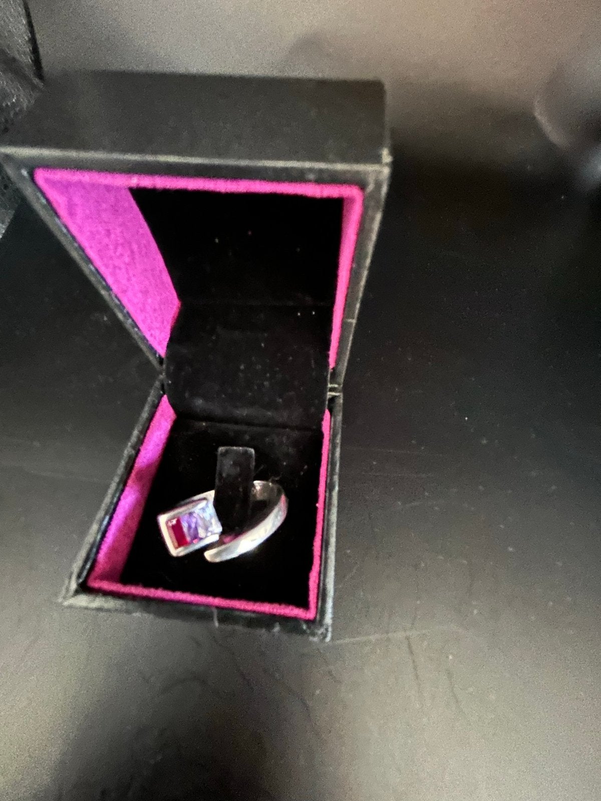 Zilveren ring met robijn en saffier, maat 18.5, 18 tot 19, Gebruikt, Ophalen of Verzenden, Met edelsteen