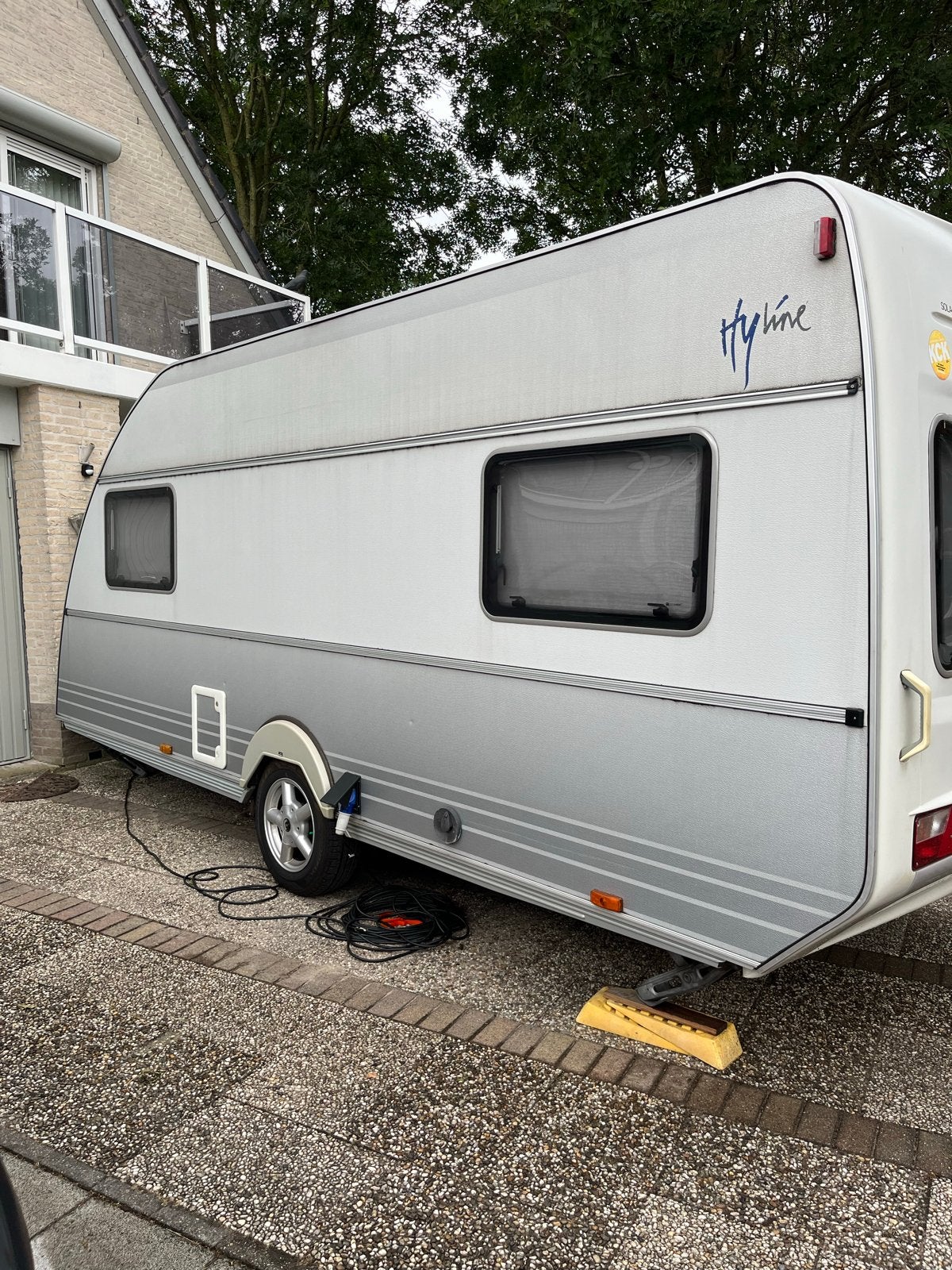 Kip Hy Line 50 TRZ Caravan - Comfortabel en Compleet, Caravans en Kamperen, Rondzit, Kip, Omvormbare zithoek, Luifel