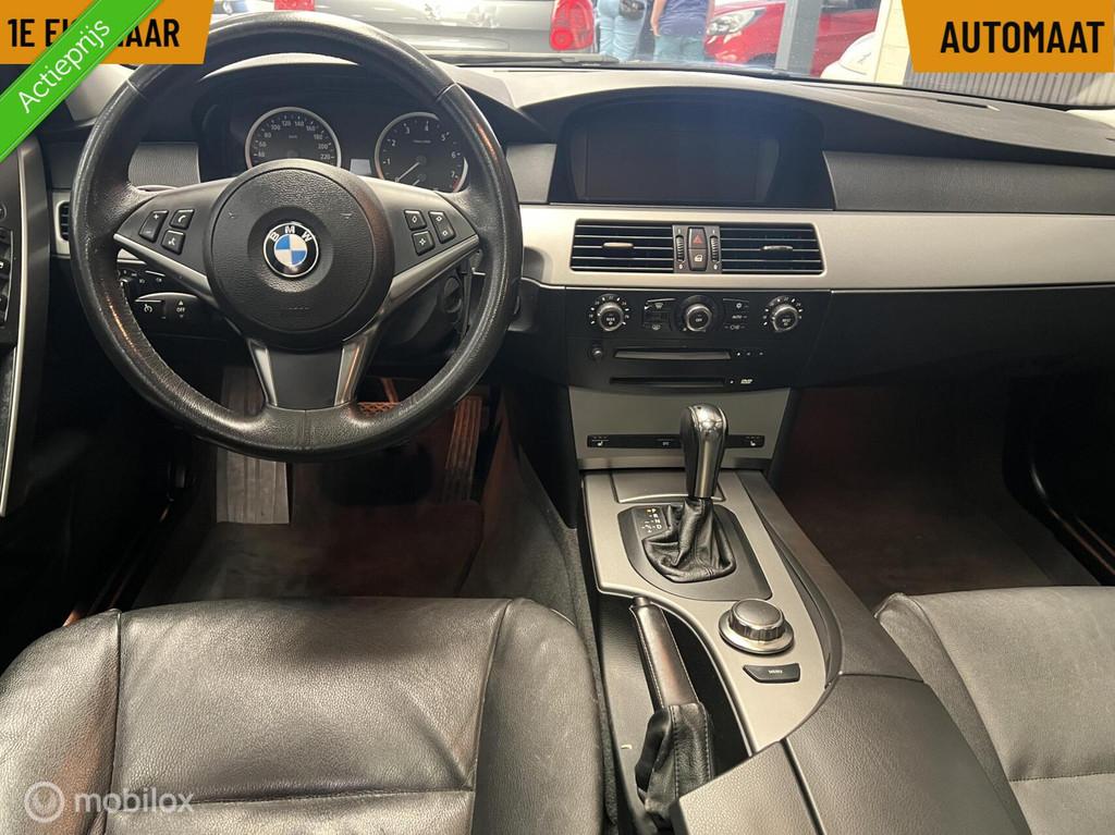 BMW 5-serie Touring 530xi Automaat - Leder - Panorama - Luxe, Automaat, Gebruikt, Zwart, 1675 kg