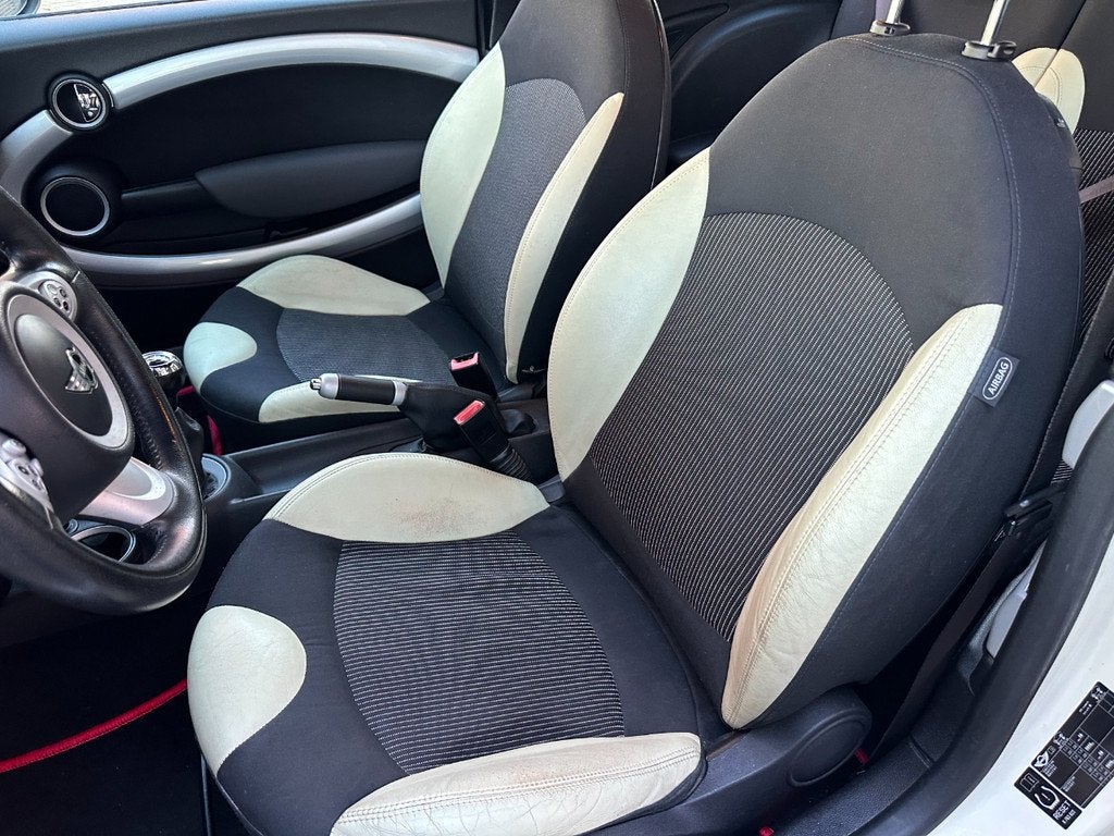 MINI 1.6 COOPER S CHILI YOUNGTIMER (bj 2007), Voorwielaandrijving, Gebruikt, 4 cilinders, 4 stoelen