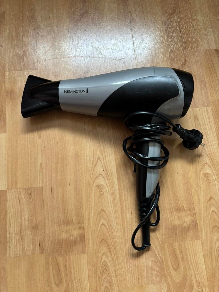 Remington föhn, Witgoed en Apparatuur, Persoonlijke-verzorgingsapparatuur, Zo goed als nieuw, Haarverzorging, Ophalen of Verzenden
